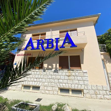 Banjol Villas Arbia - Magdalena By The Beach מראה חיצוני תמונה