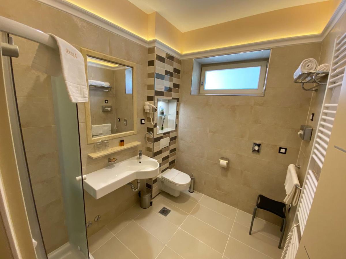 Banjol Villas Arbia - Magdalena By The Beach מראה חיצוני תמונה